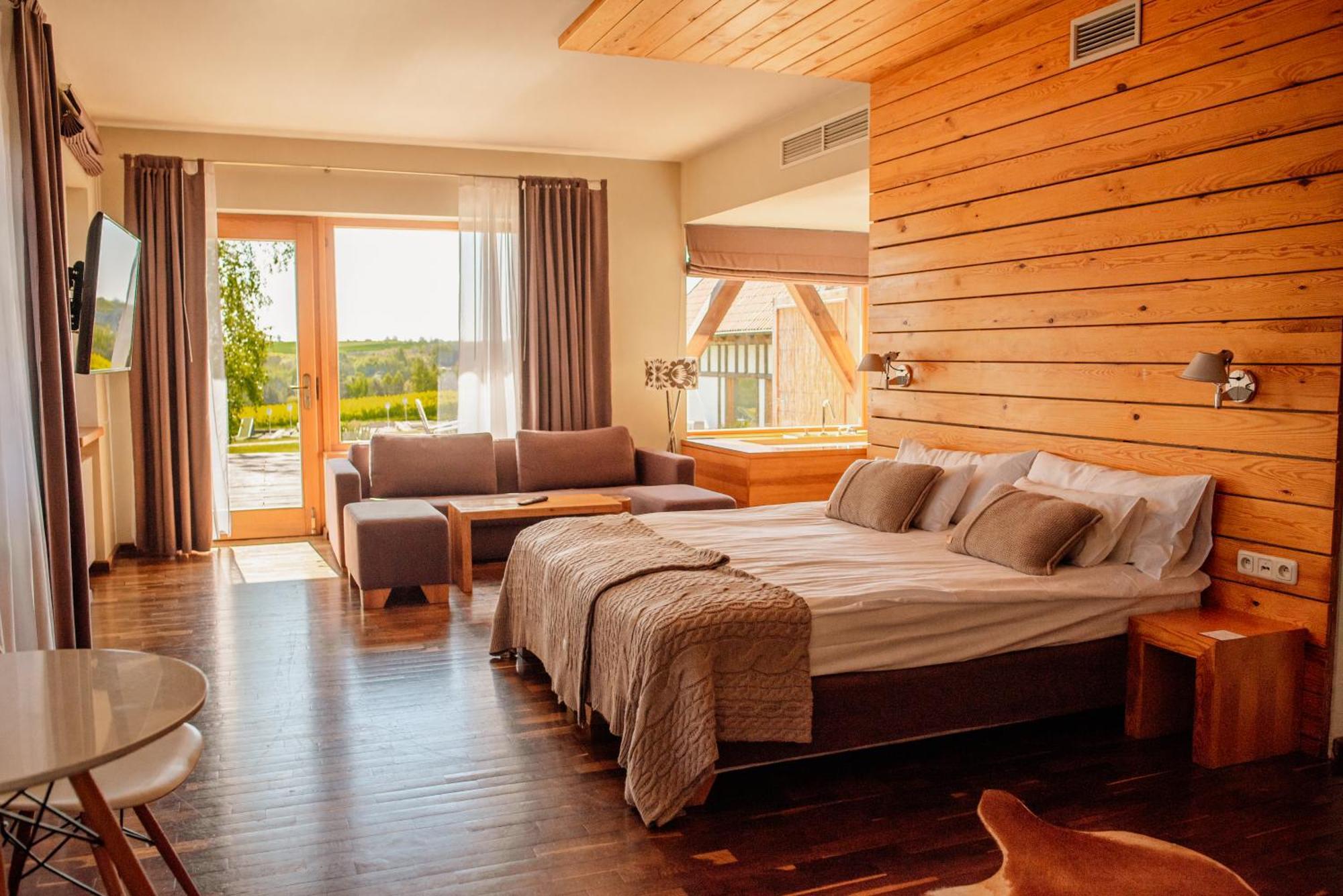 Gleboczek Vine Resort& Spa Wielki Głęboczek Exteriör bild